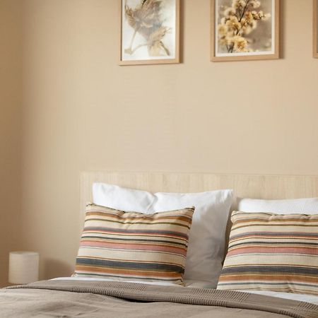 Cosy And Bright Apartment With Parking In Poznan By Noclegi Renters Ngoại thất bức ảnh