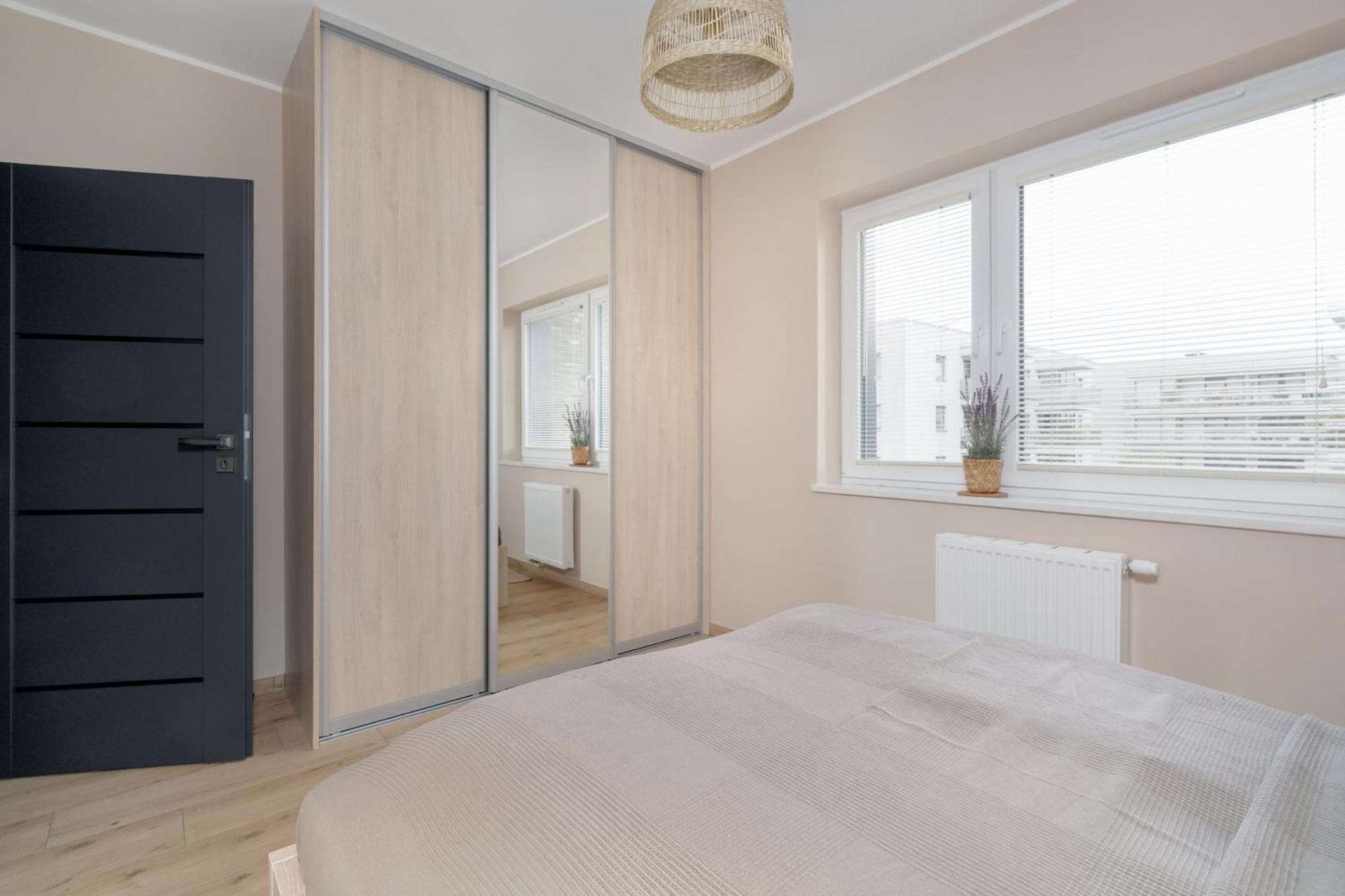 Cosy And Bright Apartment With Parking In Poznan By Noclegi Renters Ngoại thất bức ảnh