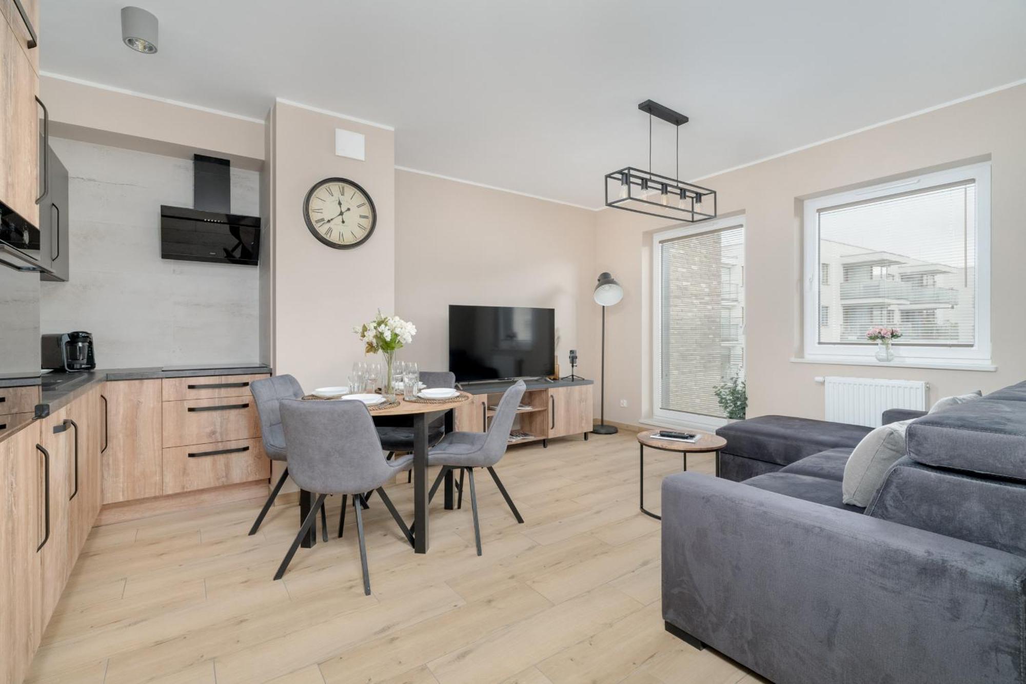 Cosy And Bright Apartment With Parking In Poznan By Noclegi Renters Ngoại thất bức ảnh
